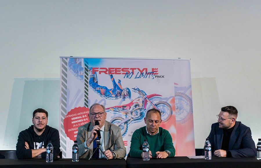 La presentación tuvo lugar en el centro San Fernando Plaza. 