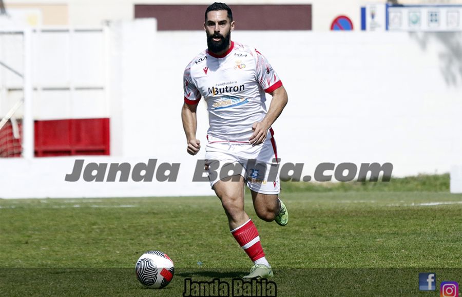 Kiko Ramos, en un partido con el Chiclana CF.