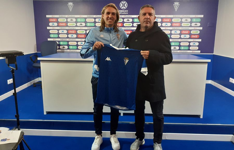 Pedro Benito, con David Vizcaíno en su presentación ante la prensa.