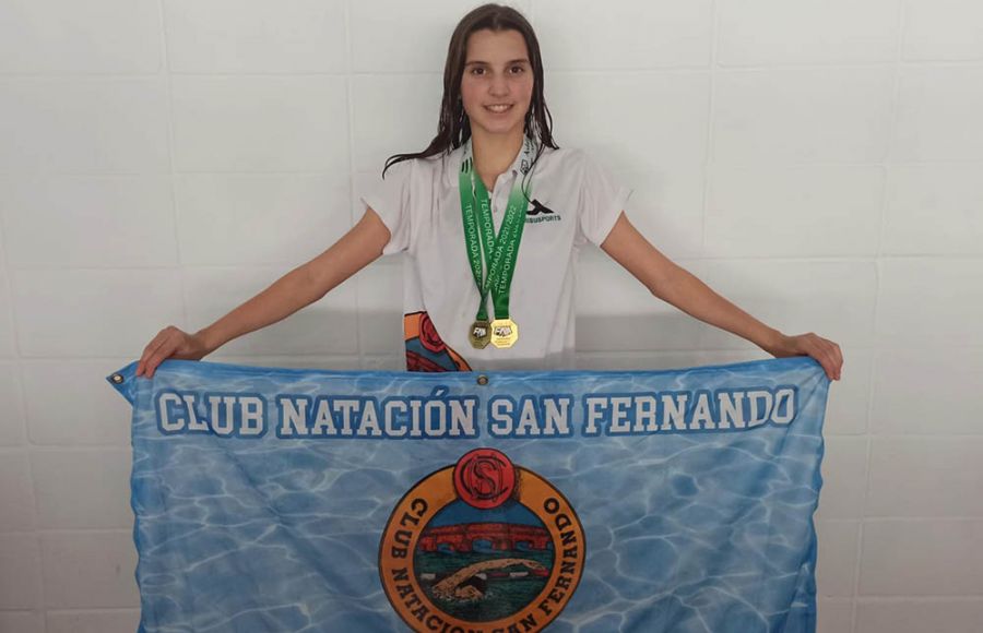 Diana Pavón ganó los 200 espalda y fue bronce en 100 espalda.