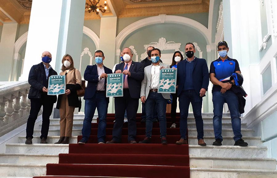 La presentación de la Media se celebró en el Ayuntamiento isleño.