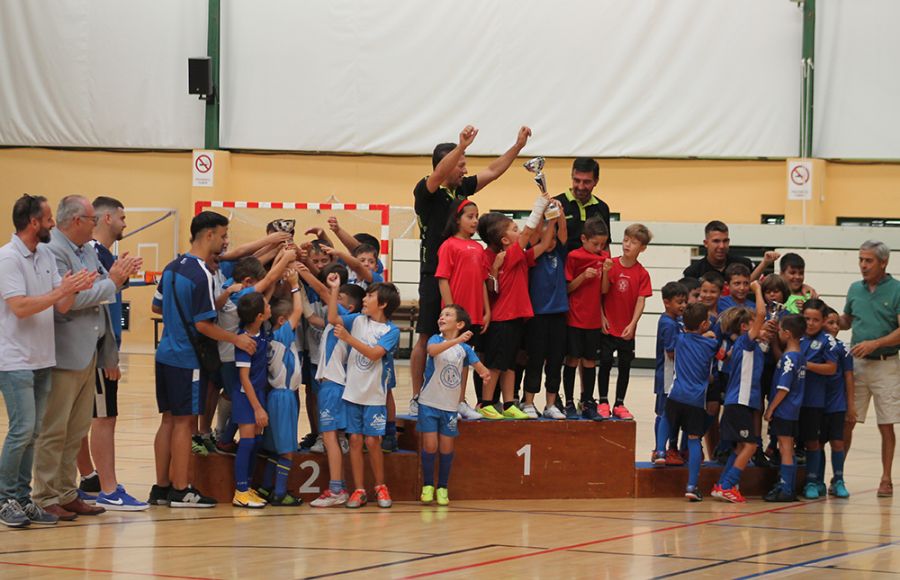 Nueva Isla Constitución, Pastora 1966 y Escuela Bahía fueron los tres primeros clasificados en la categoría prebenjamín de fútbol 7. 