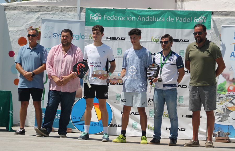 Los campeones Alejandro Jerez y Santiago Pineda, junto a José Taboada, Jaime Armario, Fran Pérez e Ismael García. 