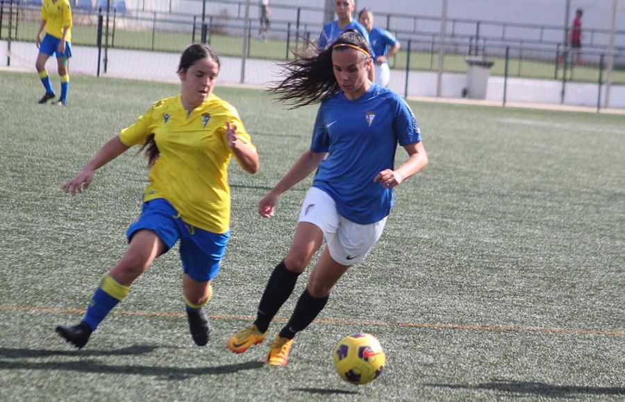 Silvia Martín marcó un golazo, en una gran jugada personal, que significó el 2-0 del San Fernando CD ante el Cádiz CF 'B'.