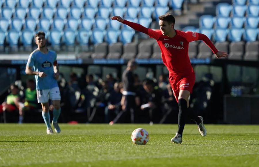Dani Molina fue ovacionado por la afición viguesa tras ser sustituído. 