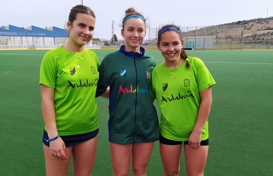 Candela Anelo Rueda, Valeria Bey Galvín y Marina Sánchez Cabrera.