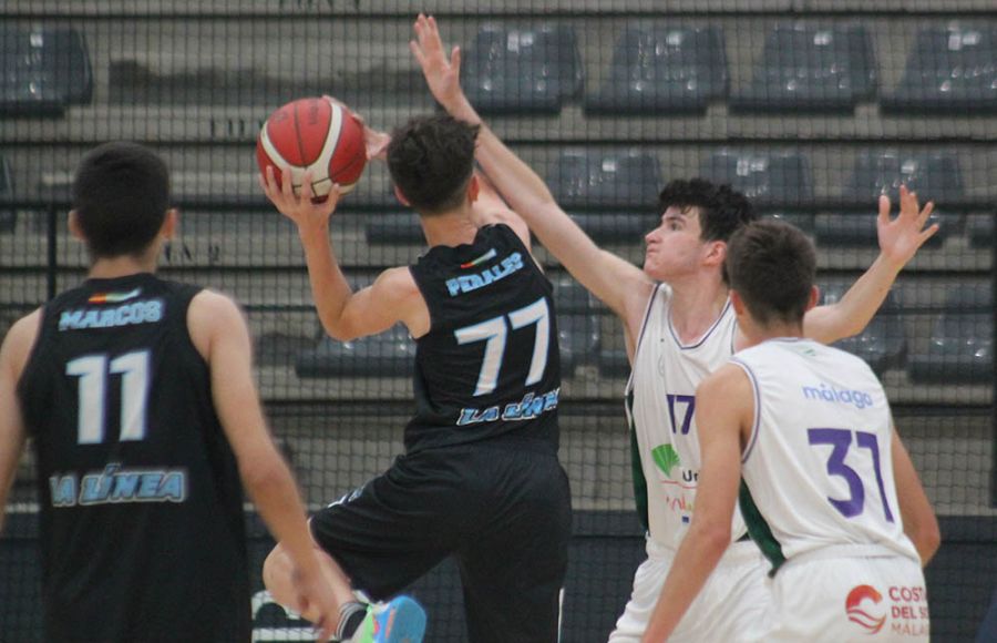 El Unicaja arrolló al Unión Linense en semifinales. 