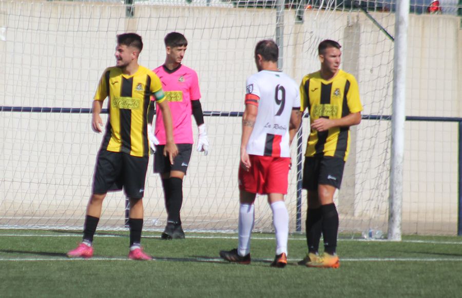 Brian Herreros, el meta Dani García y Guille Oliva. 
