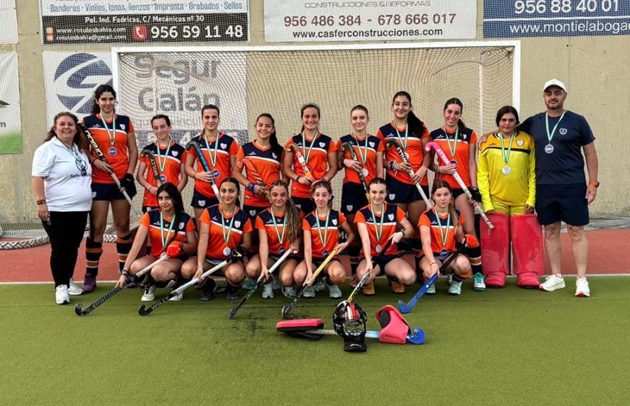 Las cadetes del CH San Fernando perdieron la final andaluza en los 'shoot outs'. 