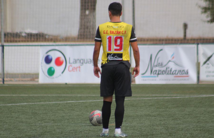 La fortuna le da la espalda al GE Bazán en la primera parte en Barbate y luego es goleado (3-0)