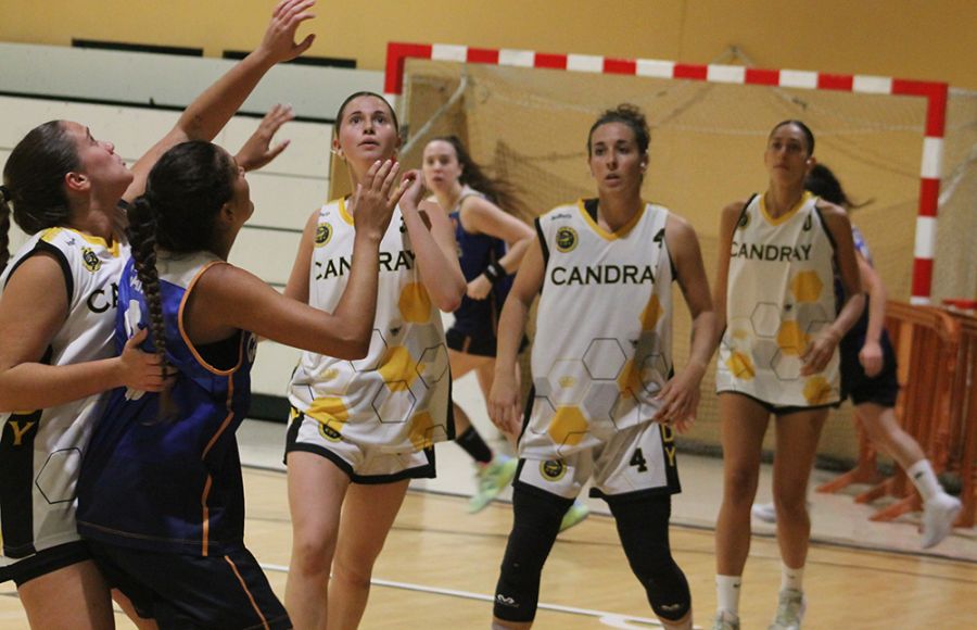 Las jugadoras de la SD Candray vieron caer otra victoria. 