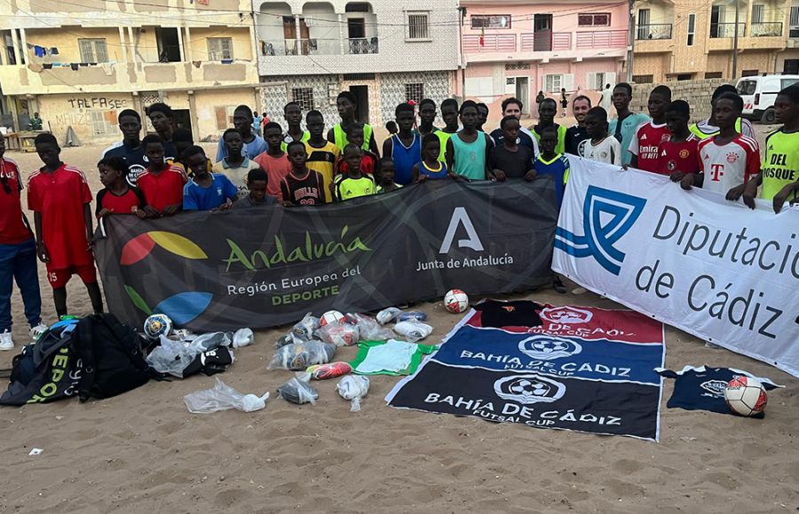 La organización del torneo visitó este fin de semana la Escuela de fútbol en Dakar. 