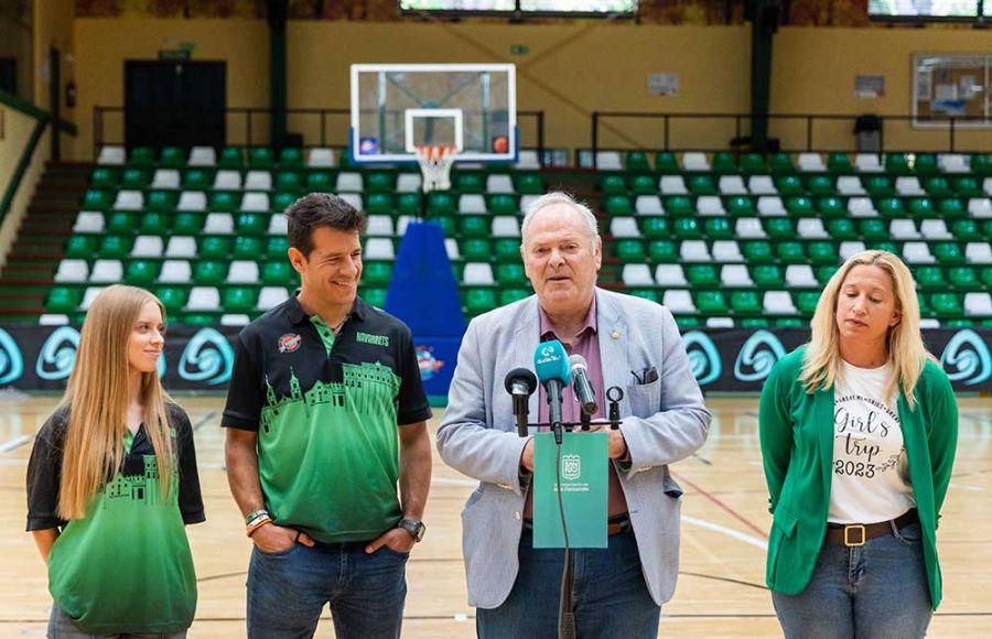 Silvia Gorrado, Javier Navarrete, Antonio Rojas y María Gómez presentaron el evento. 