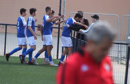 Germán Cardona, del cadete A del SFCD, celebró tres goles. 