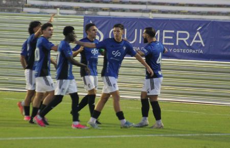 Hugo Méndez se ha hecho con un hueco en el primer equipo. 
