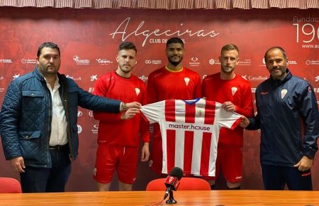 Canillas, Álvaro Telis y Álex Barrera son tres de los fichajes del líder Algeciras.