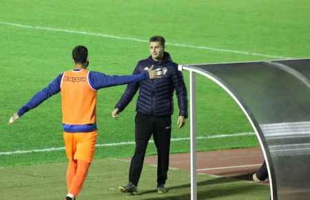 Rafa Padilla volverá a dirigir al SFCD en la final ante su ex-equipo.