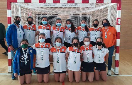 Las infantiles del CHSF, subcampeonas de Andalucía en Alcalá la Real. 