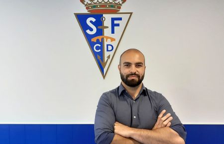 El joven francés Louis Kinziger se convierte desde este martes en el nuevo presidente del San Fernando CD SAD.