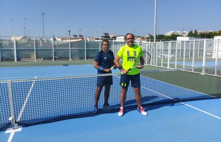 Carlos García Cuevas y Alfonso Esparza antes del partido de cuartos donde ganó Carlos.