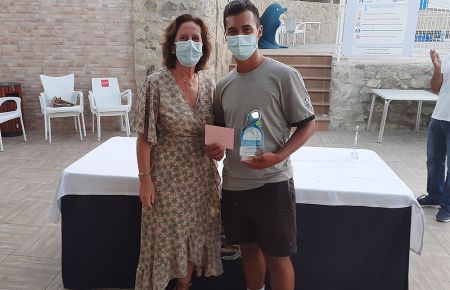 La viuda de Márquez Noval y el campeón absoluto Miguel Malia.