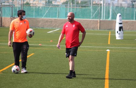 Nacho Castro está a la espera de los últimos refuerzos.
