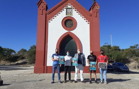 Los concejales Antonio Rojas y Francis Posada junto a Modesto Jiménez, el delegado de la Andaluza y uno de los patrocinadores.