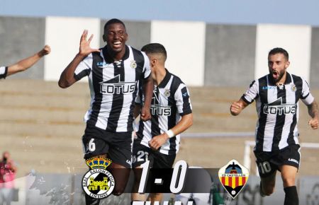 Coulibaly celebra el gol del triunfo de la Balona. 