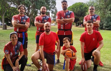 Algunos de los integrantes del equipo, incluyendo el benjamín Martin Ponce. 