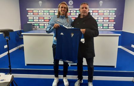 Pedro Benito, con David Vizcaíno en su presentación ante la prensa.