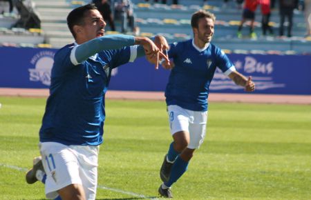Dopi celebra el gol que le marcó al Nástic de Tarragona. 