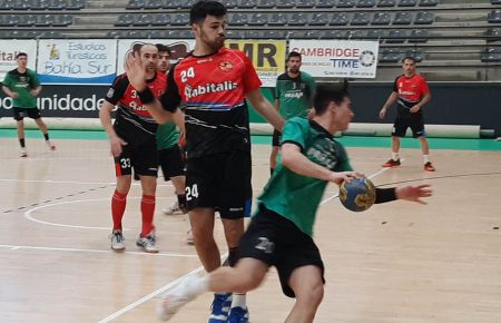 El BM San Fernando senior arrolló al Viso del Alcor en el pabellón de Bahía Sur. 