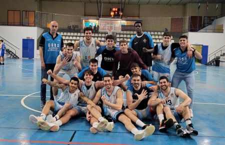 El Cimbis ganó en Jerez y llega a la última y decisiva jornada frente al Coria dependiendo de sí mismo para evitar la promoción por la permanencia.