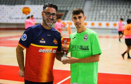 El isleño Pelu fue designado MVP en el partido de cuartos de final. 