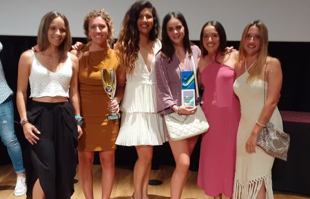 Andrea Alfaro, Miriam Aguirrezabala, Emilia Lozano, Helena González, Noelia Castillo y Marina Martínez, campeonas con Andalucía. 