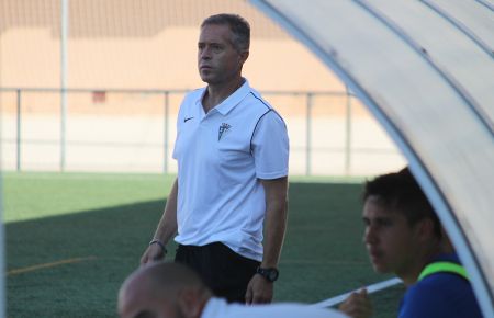 José Miguel Raya dimitió como técnico del juvenil A del SFCD. 