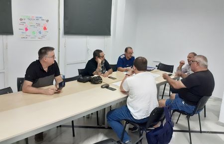 Julio Cordero, en el centro a la izquierda, presentará su candidatura y en la que también figuran Manuel Jesús Santana y Chico Gómez, a su lado en la foto. 