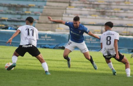 David Ramos podría ocupar el lateral derecho ante el Celta B. 