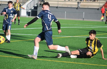 El GE Bazán goleó al Cañorrera 'A' en el derbi de Cuarta Juvenil. 
