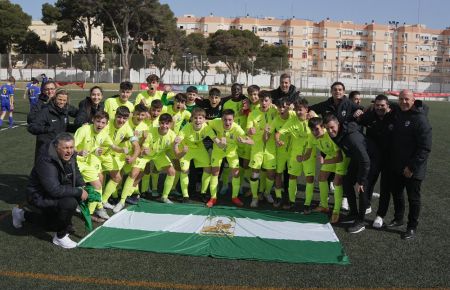 La selección andaluza sub14 celebró el pase a la fase final. 