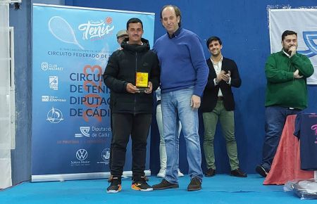El isleño Miguel Malia fue el campeón en la categoría absoluta.