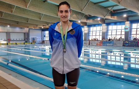 Irene Peinado fue plata en 1500 metros libre y bronce en 800 libre. 