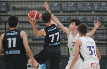 El Unicaja arrolló al Unión Linense en semifinales. 