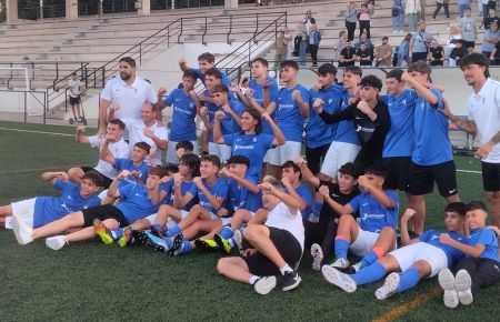 El cadete B del San Fernando CD acabó como campeón del grupo 4 de Tercera Andaluza, pero no podrá jugar la fase de ascenso a Segunda.