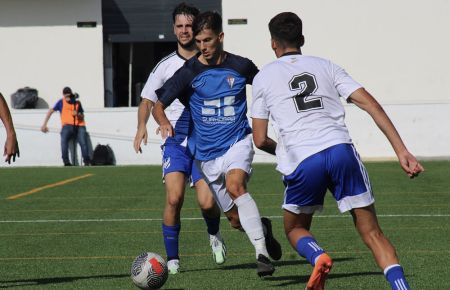 Yerai Dávila jugó con el filial tras viajar a Alicante.