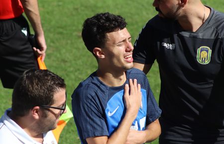 Antonio Lacida sufrió una lesión en la clavícula. 