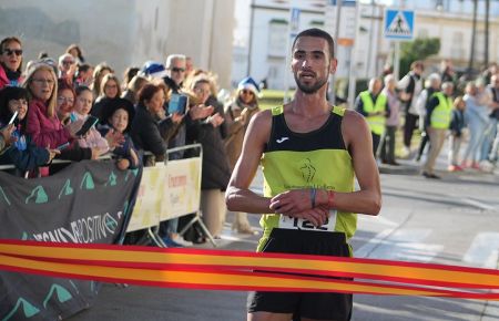 Cristian López volvió a ganar la Carrera de la Pastora. 