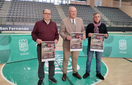 Jesús Hidalgo, Antonio Rojas y Manuel Lozano presentaron el Campeonato de Andalucía de hockey sala en el pabellón de Bahía Sur.