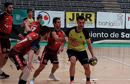 El BM San Fernando estrenó por fin su casillero de victorias en esta temporada. 