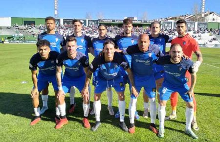 El San Fernando CD se ha complicado la vida sobremanera en una semana. 